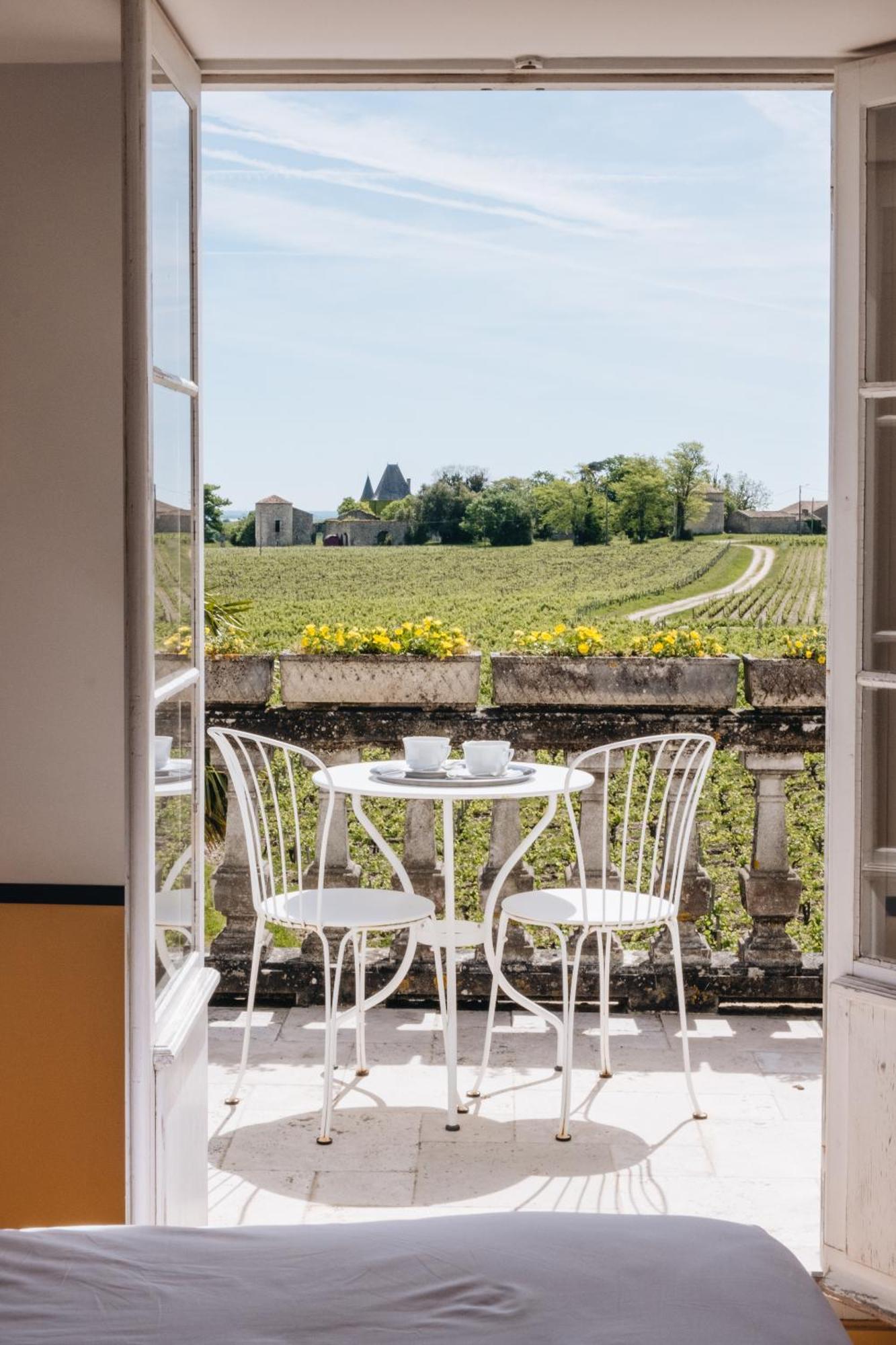 Le Chateau Real Saint-Seurin-de-Cadourne Room photo